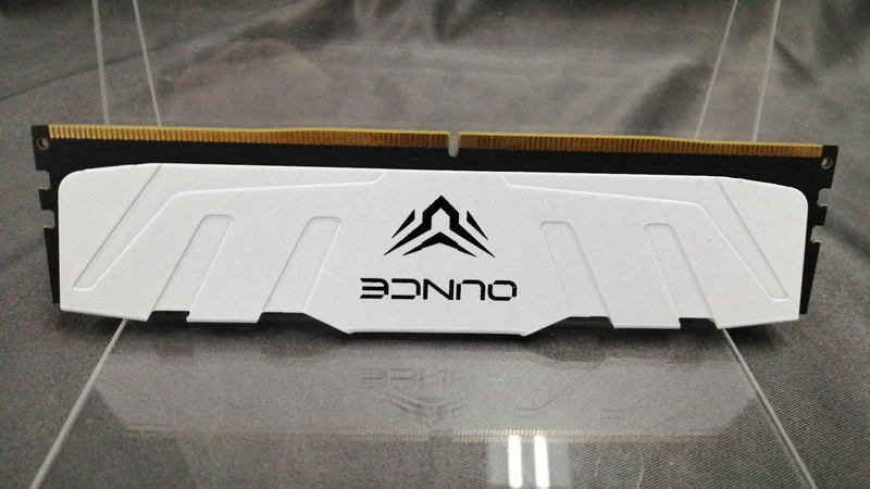 Mémoire ACCLAMAROR : DDR5 32 Go - 5 600 MHz