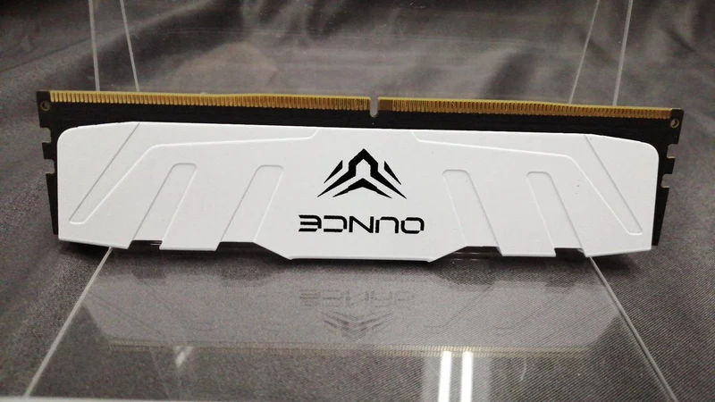 Mémoire ACCLAMAROR : DDR5 32 Go - 5 600 MHz