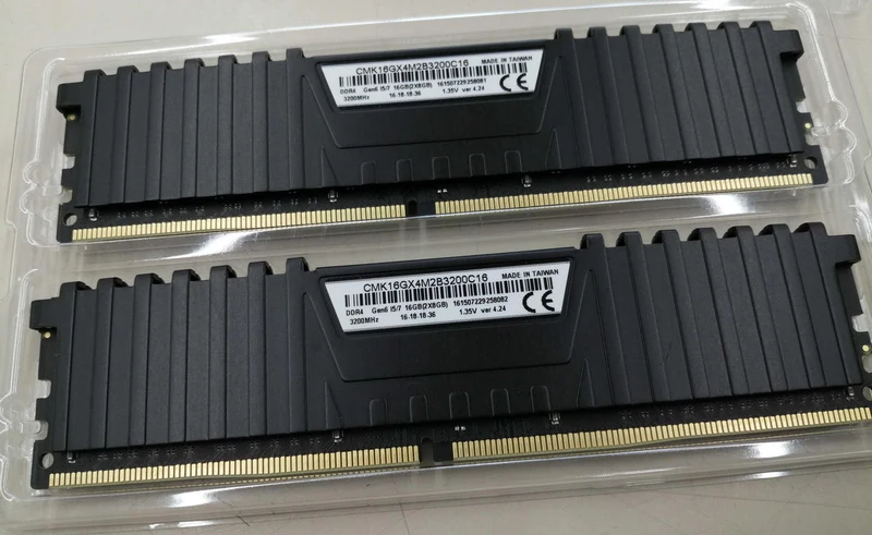 CORSAIR DDR4 CMK16GX4M2B3200C16