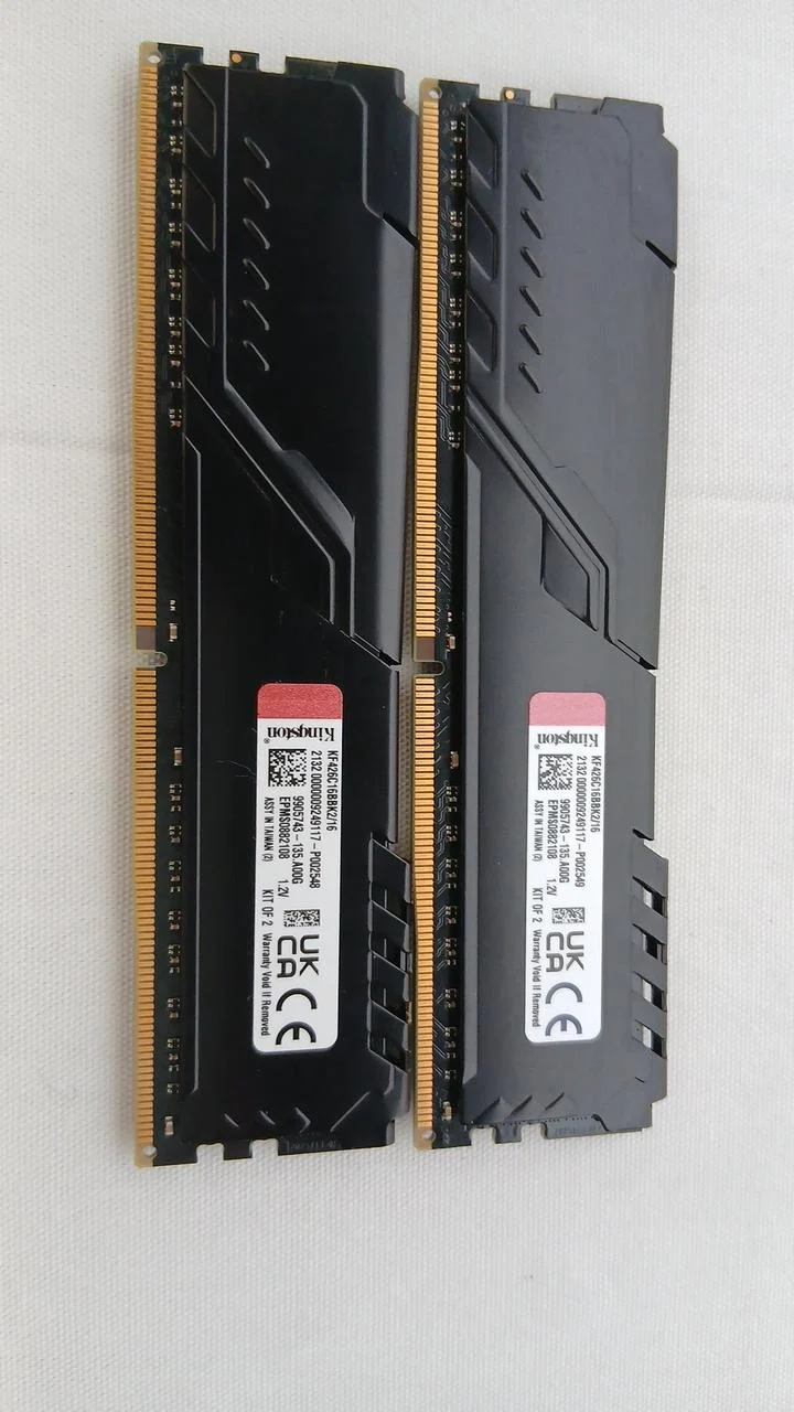 Mémoire KINGSTON KF426C16BBK2/16