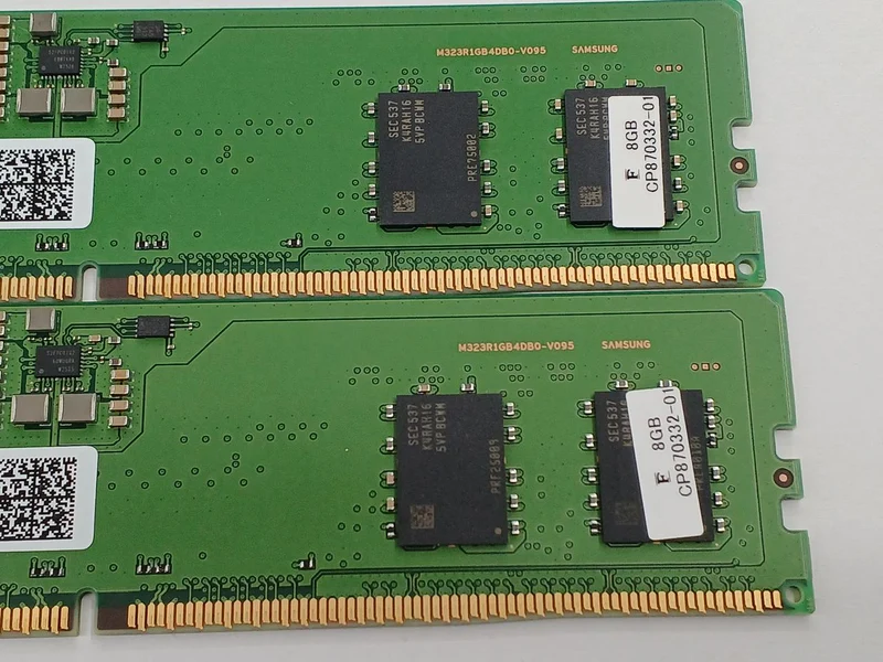 Mémoire vive DDR5 8 Go pour ordinateur de bureau SAMSUNG (2 puces) M323R1GB4PB0-CWM0L
