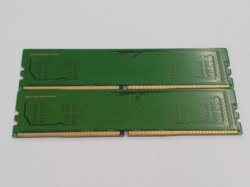 Mémoire vive DDR5 8 Go pour ordinateur de bureau SAMSUNG (2 puces) M323R1GB4PB0-CWM0L