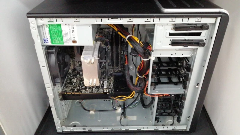 Ordinateur de bureau G-GEAR GA7J-E180T/CP1
