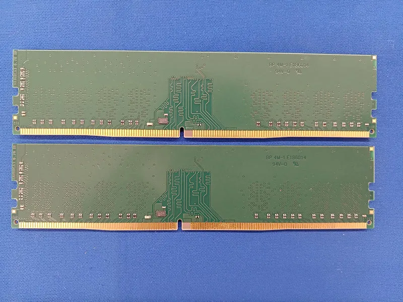 Mémoire vive ADATA DDR4 PC4-25600 16 Go (2 modules) AD4S320016G22-DTGN