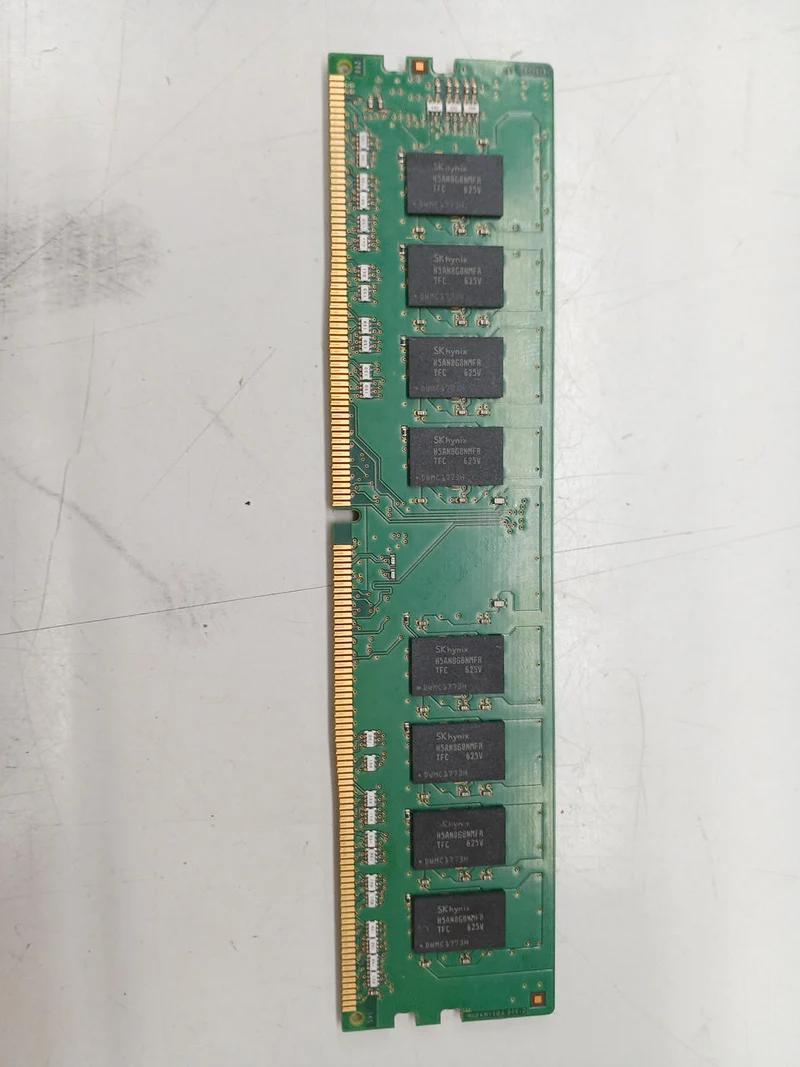 Mémoire PC SK HYNIX PC4-2133P (HMA82GU6MFR8N)