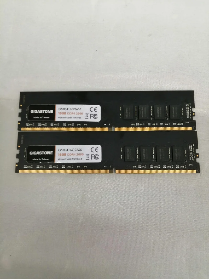 GIGASTONE DDR4 (16 Go × 2) GSTD416G2666
