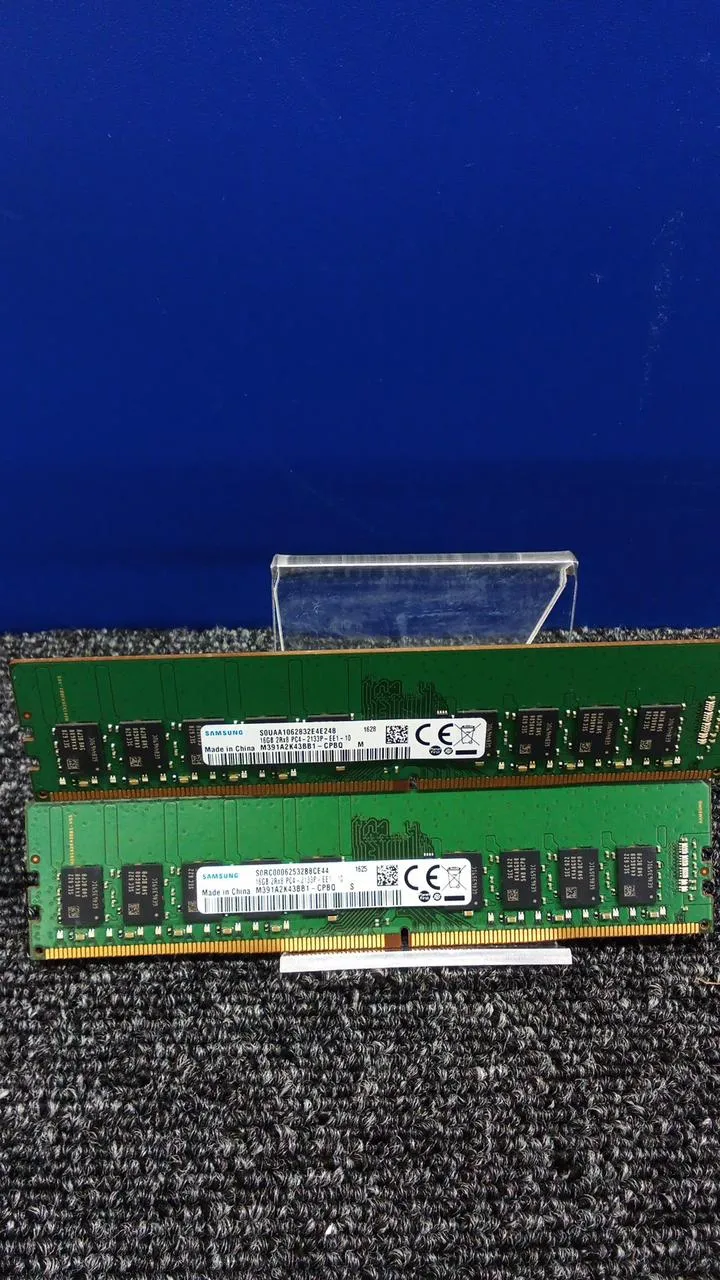 Mémoire SAMSUNG : DDR4 16 Go, kit de 2 disques M391A2K43BB1-CPBQ