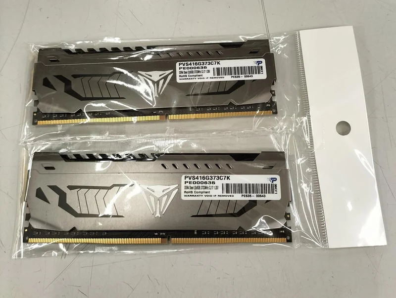 Mémoire VIPER GAMING PVS416G373C7K