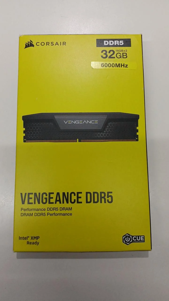 CORSAIR DDR5 16 Go × 2 CMK32GX5M2E6000C36