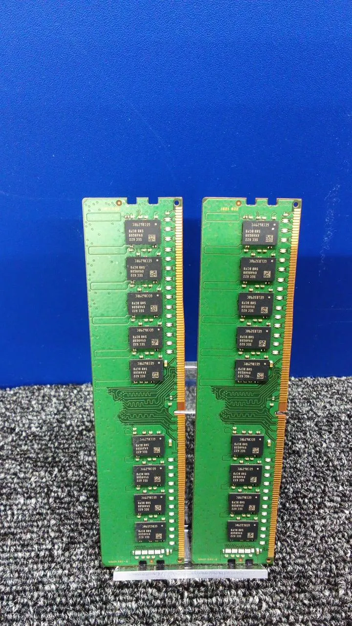 Mémoire SAMSUNG : DDR4 16 Go, kit de 2 disques M391A2K43BB1-CPBQ