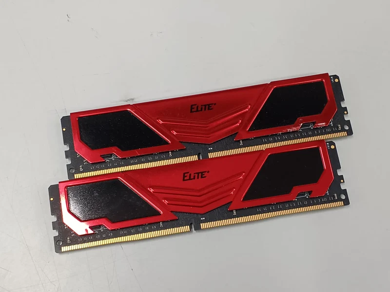 Mémoire de bureau TEAM : DDR4 32 Go (16 Go × 2)