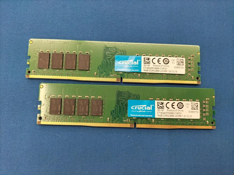 Mémoire PC CRUCIAL CT2K16G4DFD8266