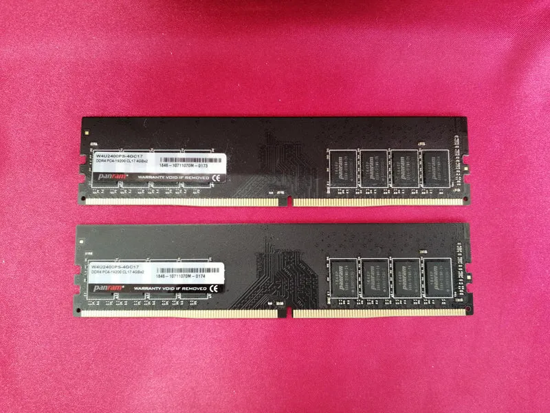 Mémoire PANRAM W4U2400PS-4GC17