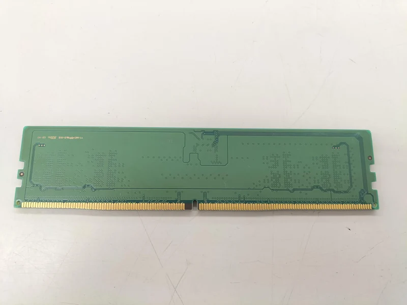 Mémoire SAMSUNG DDR5 8 Go M323R1GB4BB0-CQKOL