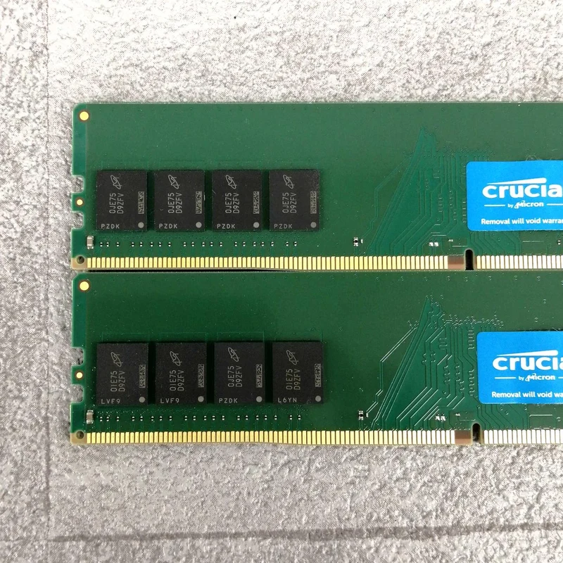 Mémoire PC CRUCIAL CT16G4DFS832A. M8FE