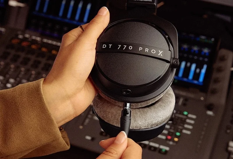 DT-770 Pro X