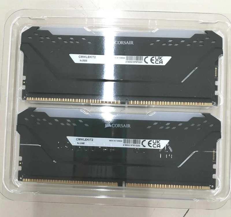 Mémoire factice CORSAIR DDR4 CMWLEKIT2