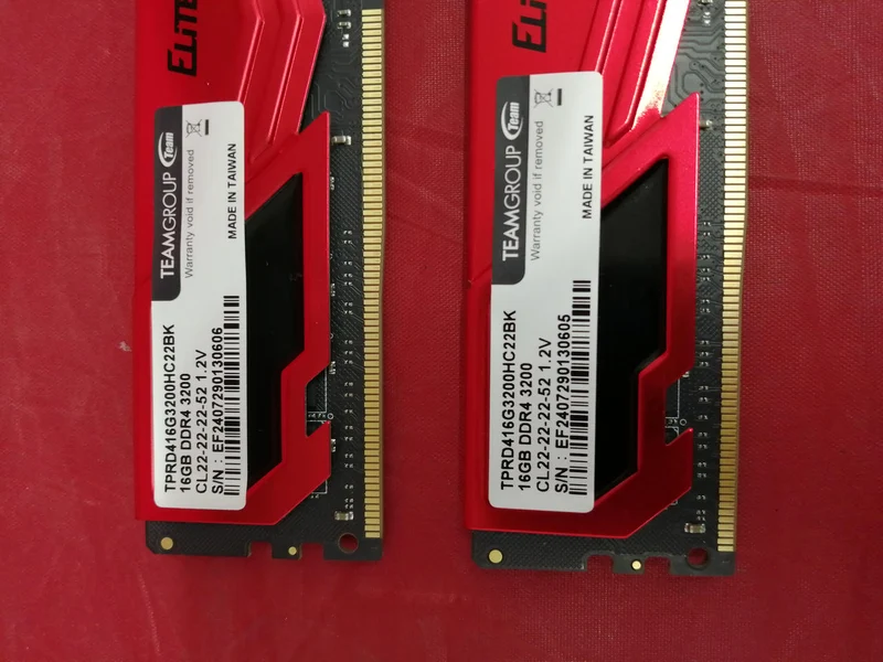 Mémoire TEAM DDR4 16 Go × 2 DDR4-3200