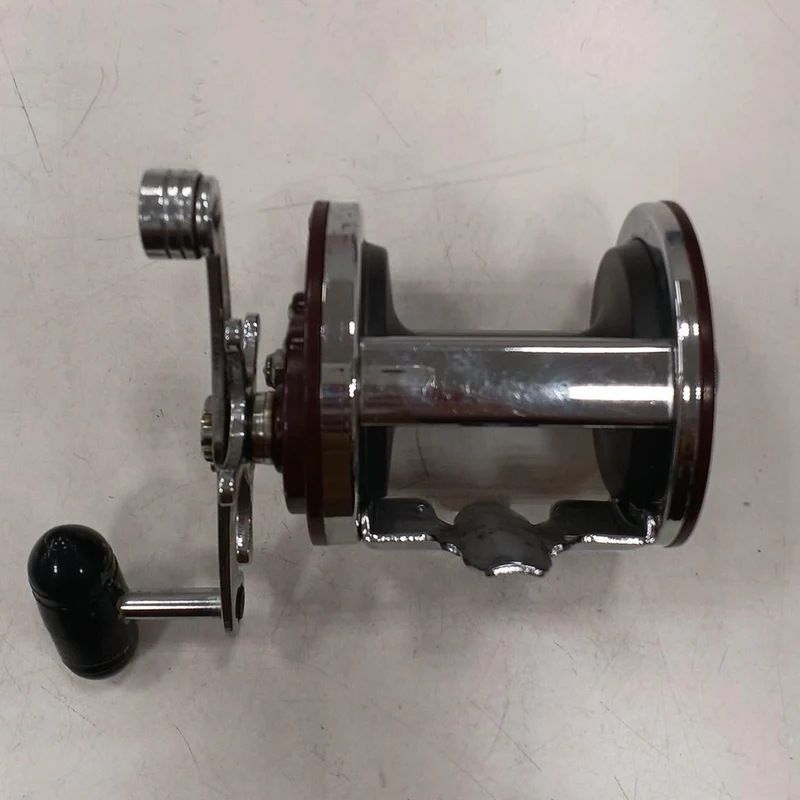 Moulinet à double axe PEN JIGMASTER NO.500