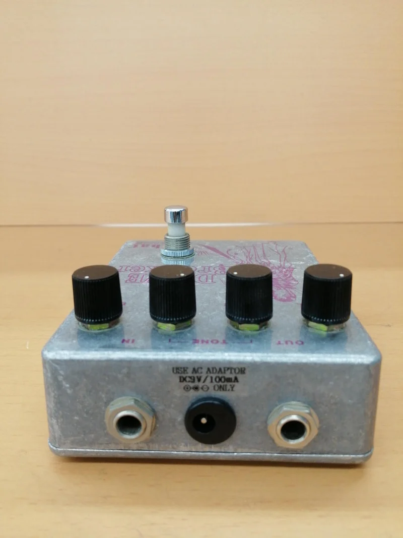 Pédale d'effets SOBBAT DB-1