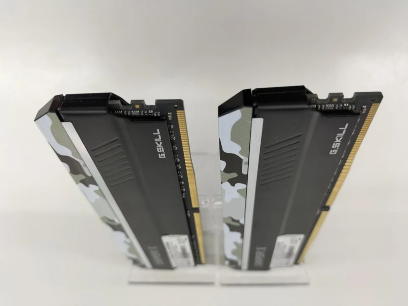 Mémoire G.SKILL DDR4 F4-3600C19D-32GSXWB 16 Go × 2