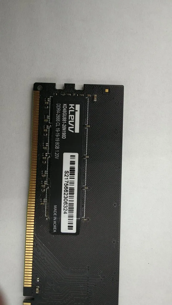 [À DÉCHETER] Carte mémoire KLEVV KD48GU881-26N190D