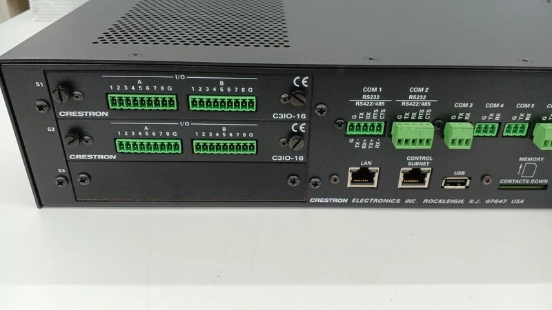 Contrôleur CRESTRON PRO3