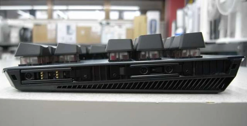 Clavier de jeu ASUS ROG CLAYMORE II (MA02)