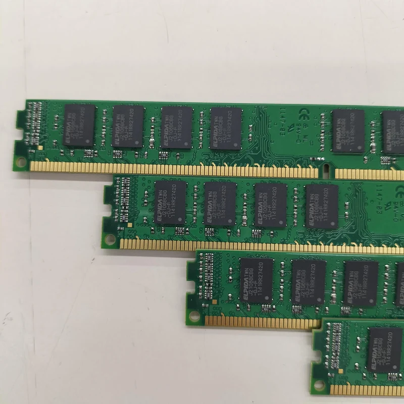 [À DÉCHETER] Kit de barrettes de RAM KINGSTON DDR3 16 Go KVR1333D3N9K4