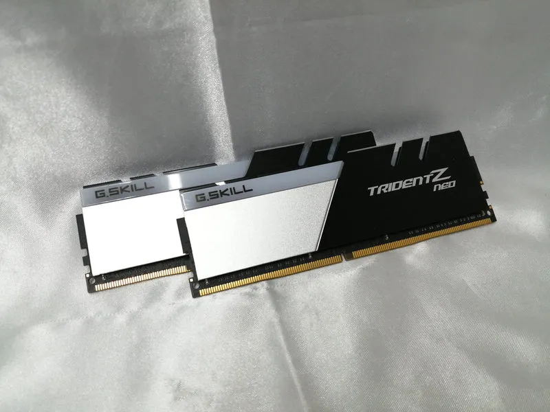 Mémoire G.SKILL : F4-3600C18D-32GTZN