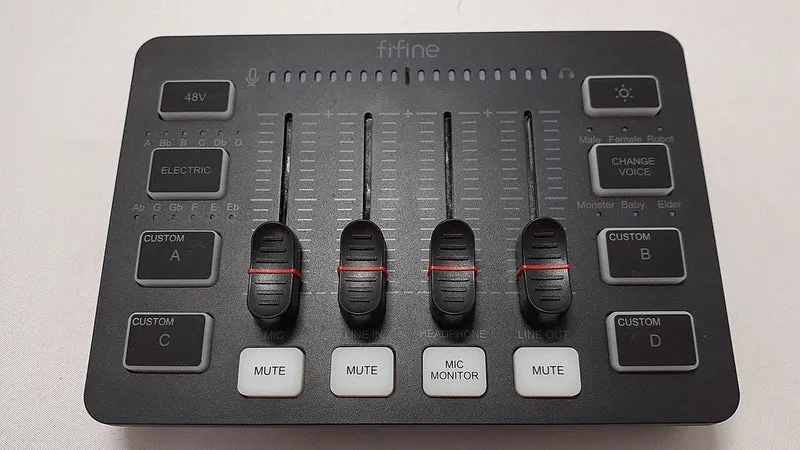 Table de mixage audio de jeu FIFINE SC3