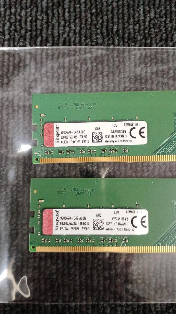 Mémoire de bureau KINGSTON DDR4 KVR24N17S8/8