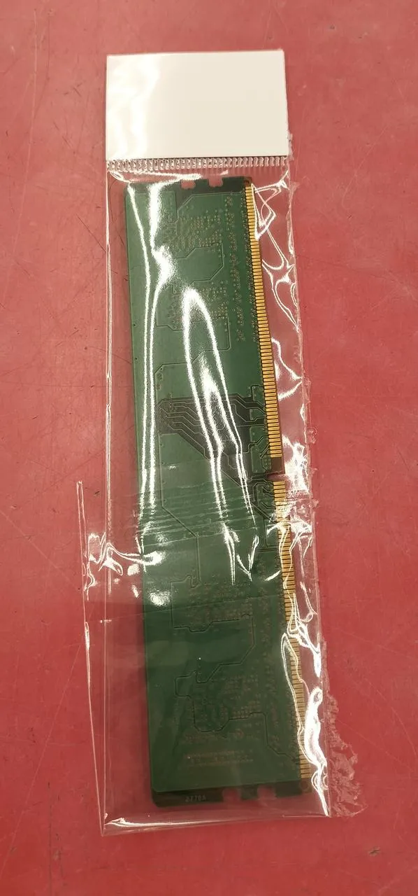 Mémoire Crucial CT8G4DFRA32A