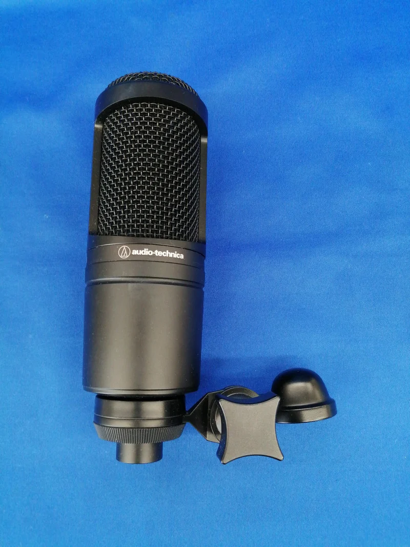 Microphone à condensateur AUDIO TECHNICA AT2020