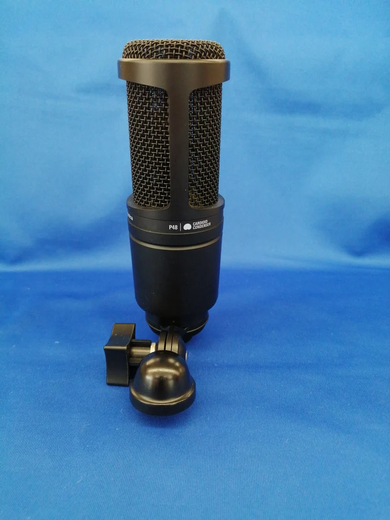 Microphone à condensateur AUDIO TECHNICA AT2020