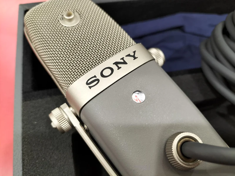 Microphone à condensateur SONY C-38B