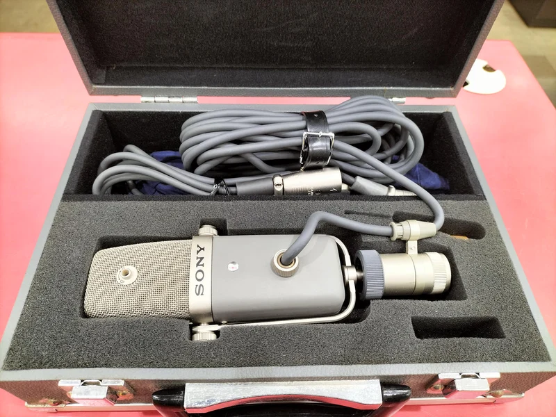 Microphone à condensateur SONY C-38B