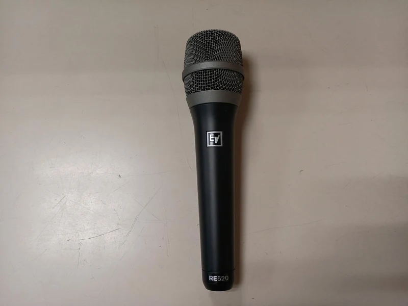 Microphone à condensateur ELECTRO VOICE RE520