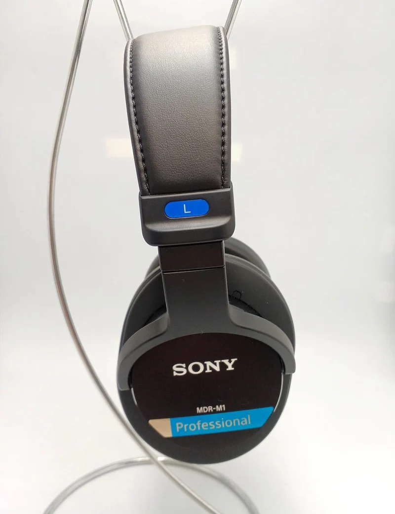 Casque de monitoring studio fermé SONY MDR-M1 Q