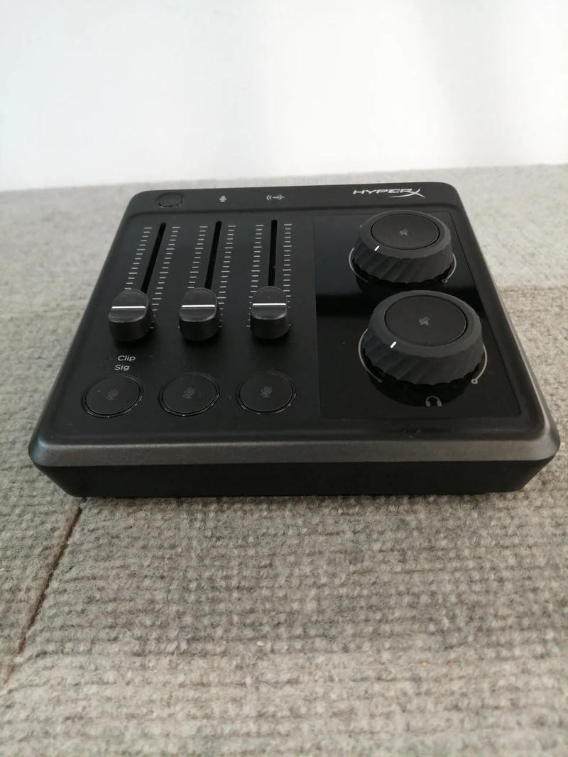 Table de mixage audio HYPER X AM001