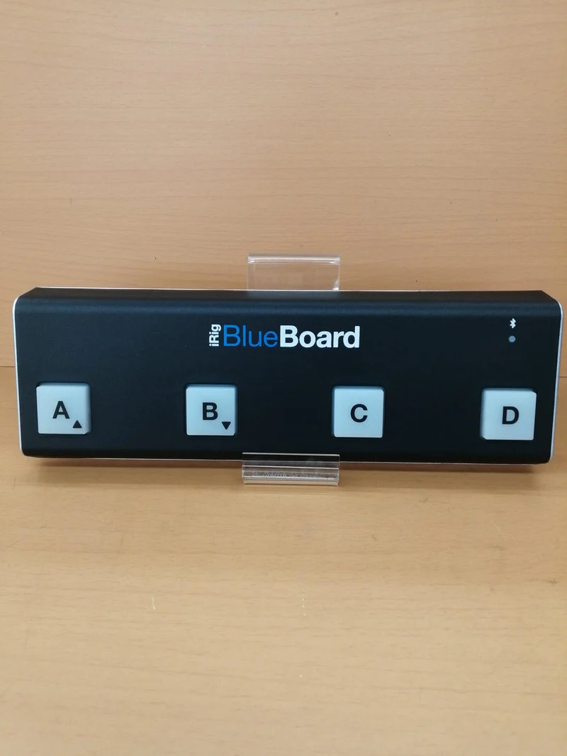 Contrôleur physique MIDI multimédia IK IRIG BLUEBOARD