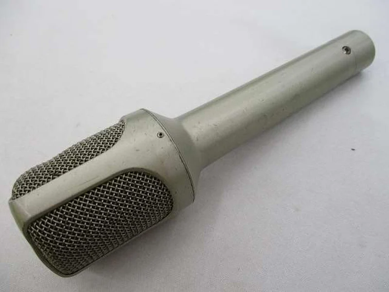 Microphone dynamique SONY F-560