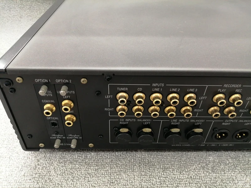 Préamplificateur ACCUPHASE C-2110