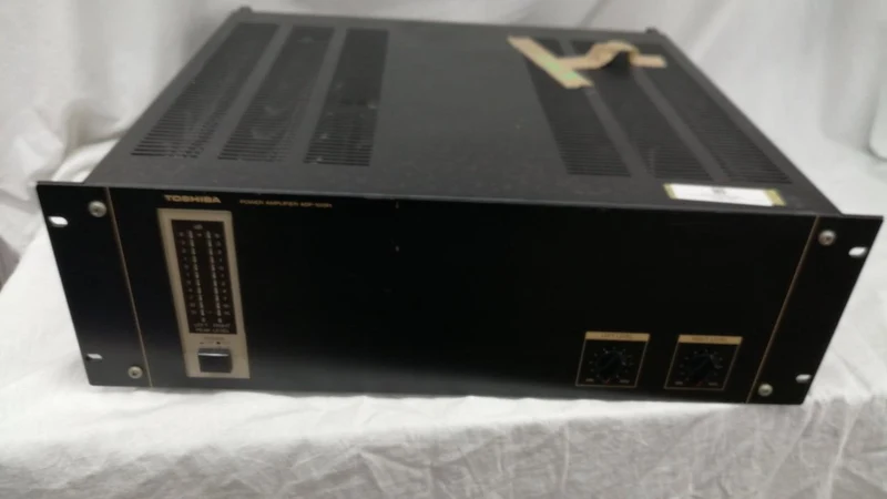 [À DÉCHETER] Amplificateur de puissance TOSHIBA ADP-1010H (Article à jeter)