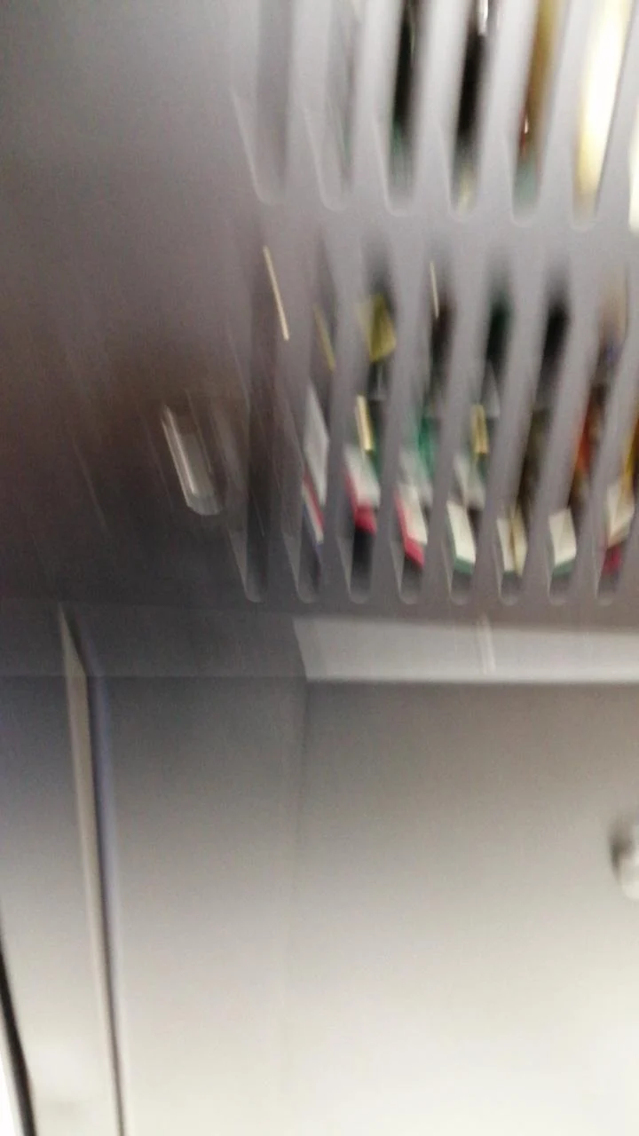 [À DÉCHETER] Amplificateur de puissance TOSHIBA ADP-1010H (Article à jeter)