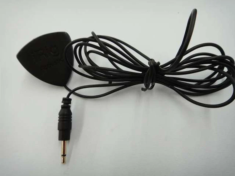 Microphone et préamplificateur pour guitare acoustique IK MULTIMEDIA IRIG ACOUSTIC STAGE