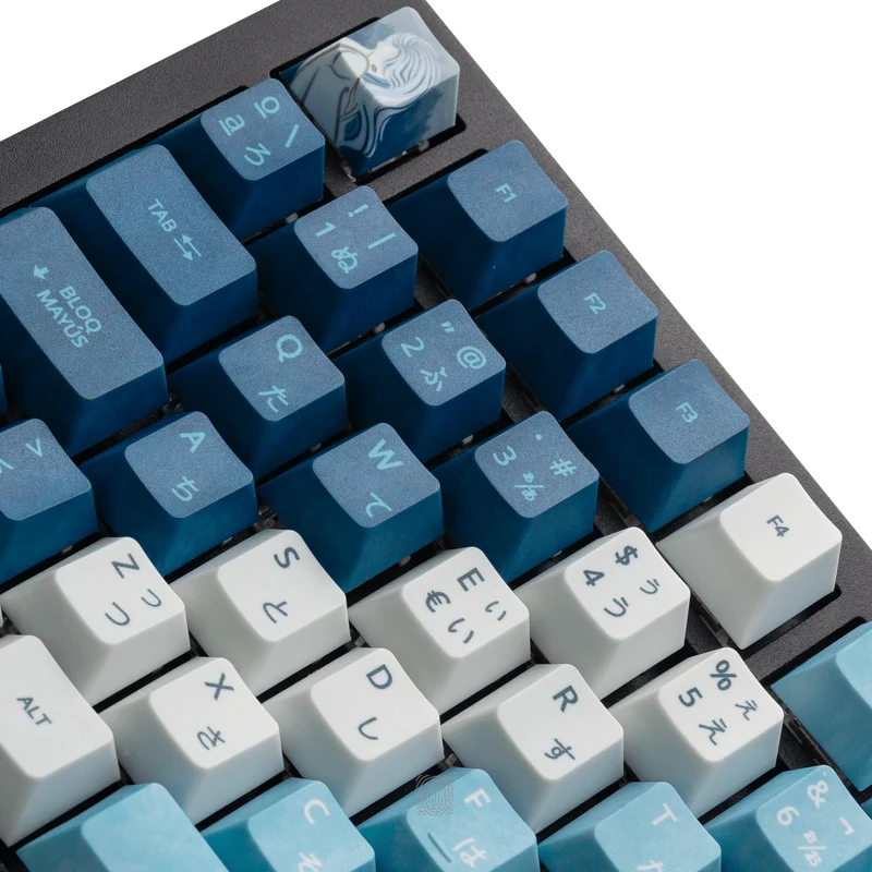 TRAITORS YUKI-ONNA KEYCAPS