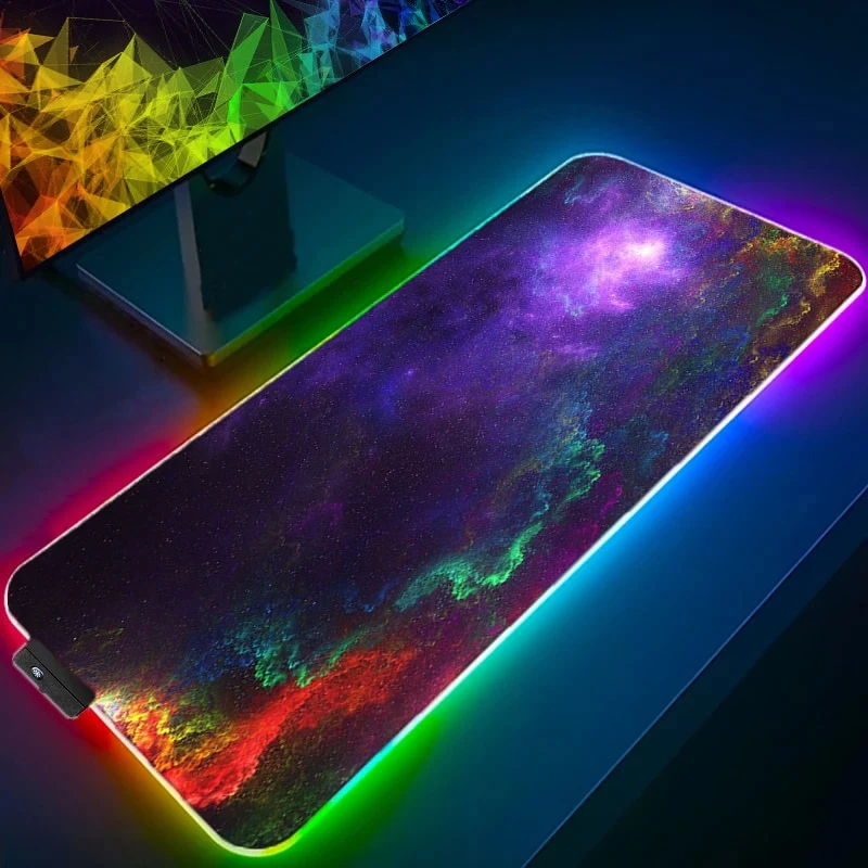 Tapis de souris XXL LED – nébuleuse rouge et violette