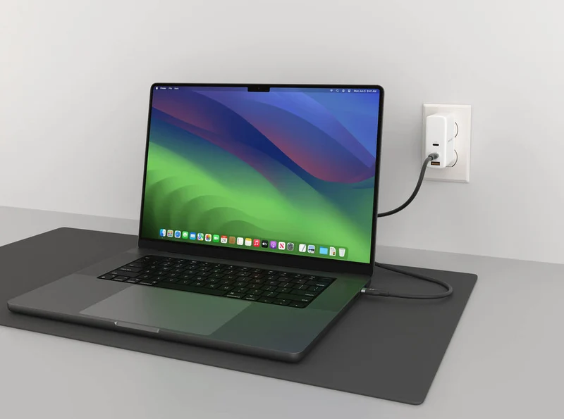 Câble USB-C vers USB-C en silicone HyperJuice 240 W (2 m) - Noir*