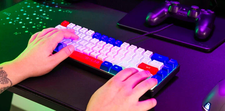 Keyz Hydro BWR - RGB/ Filaire